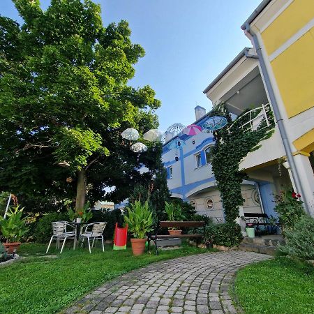 Rozina Apartman Mosonmagyarovar Exterior photo